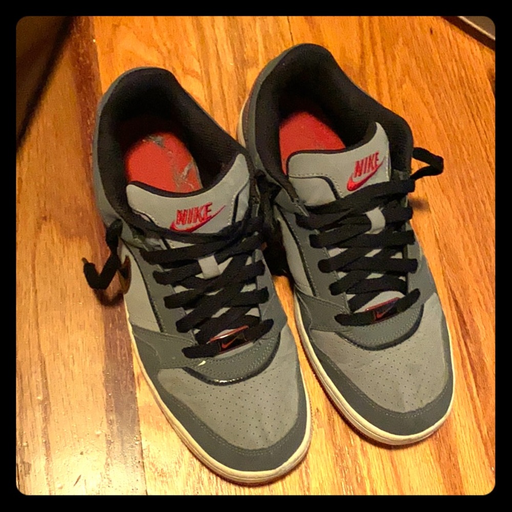 Nike Air- Red/ Black / White
